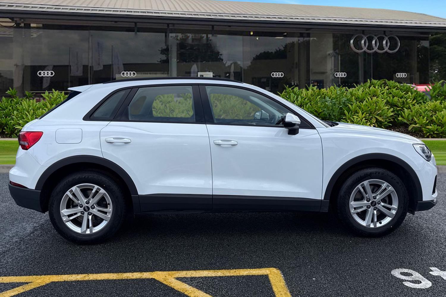 Used Audi Q3 2023 for sale - 75987530: Photo 3