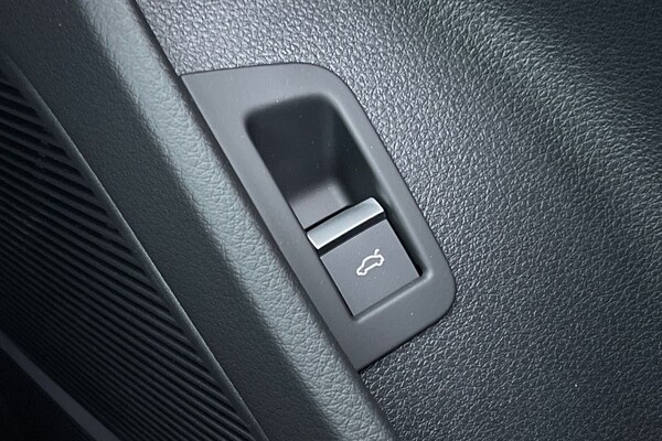 Used Audi Q8 2025 for sale - 75785452: Photo 33