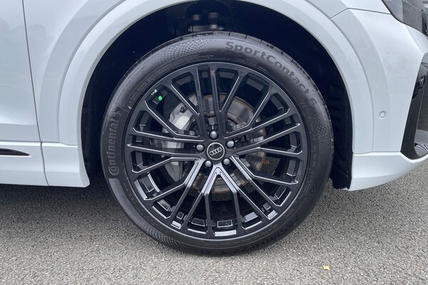 Used Audi Q8 2025 for sale - 75785452: Photo 9