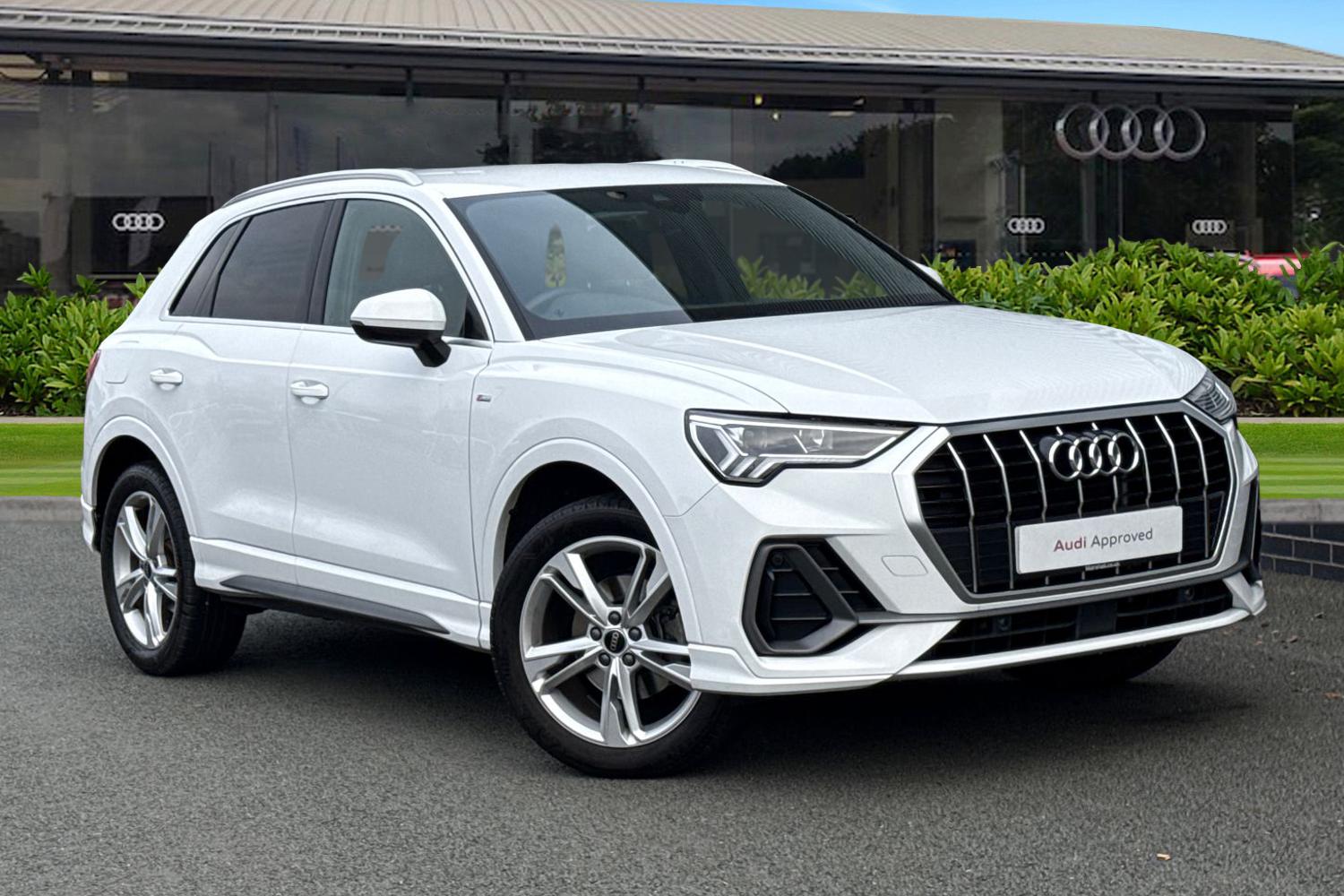 Used Audi Q3 2023 for sale - 77382661: Photo 1