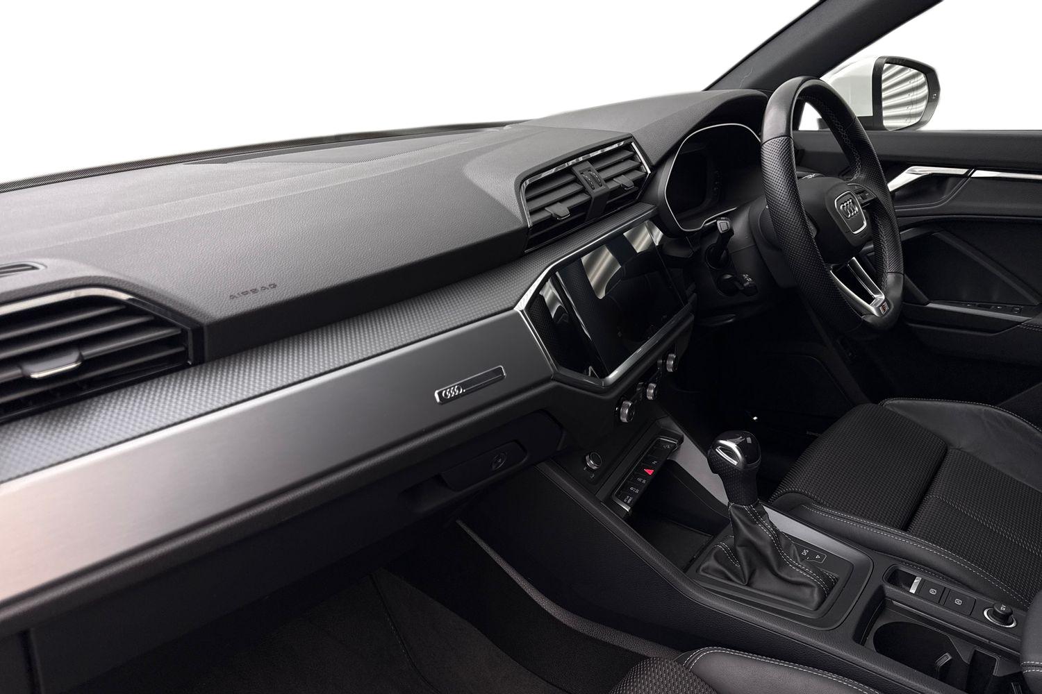 Used Audi Q3 2023 for sale - 77382661: Photo 15