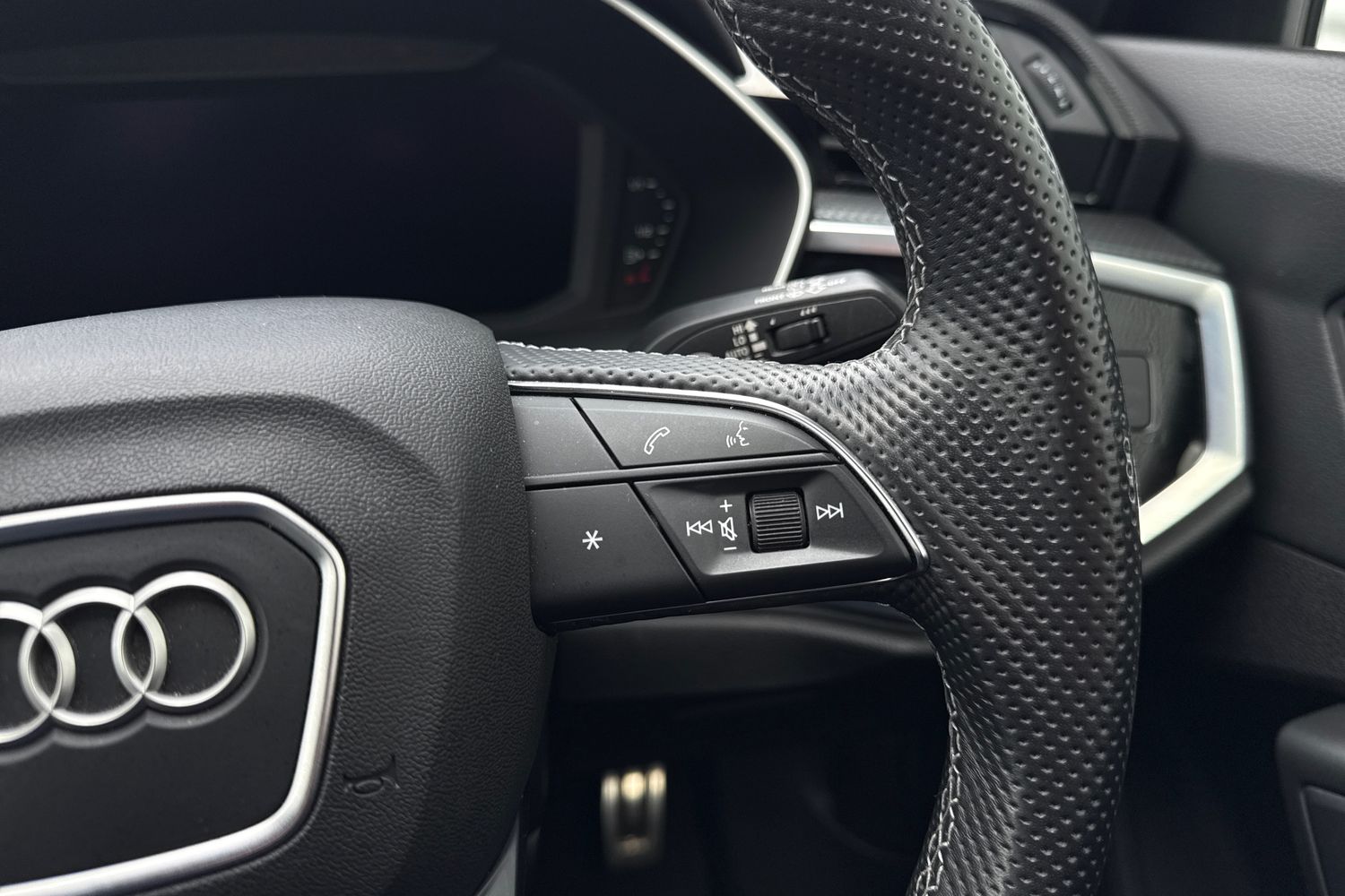 Used Audi Q3 2023 for sale - 77382661: Photo 59