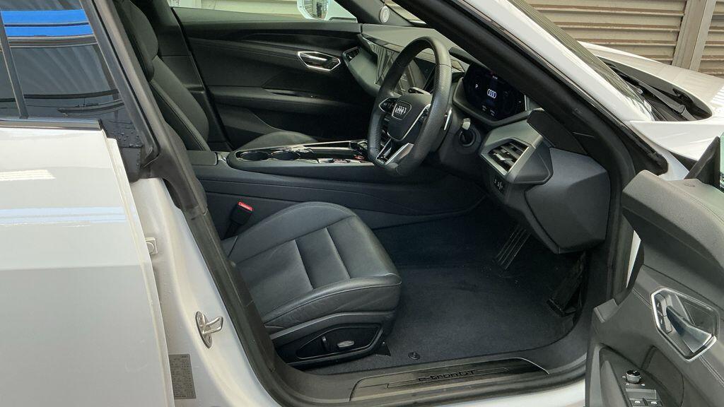 Used Audi e-tron GT 2023 for sale - 78092134: Photo 9
