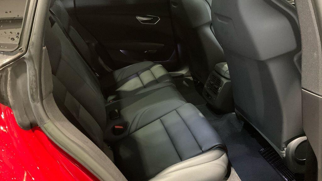 Used Audi e-tron GT 2022 for sale - 77152461: Photo 9