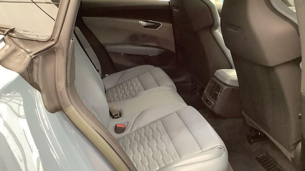 Used Audi e-tron GT 2022 for sale - 76274700: Photo 8