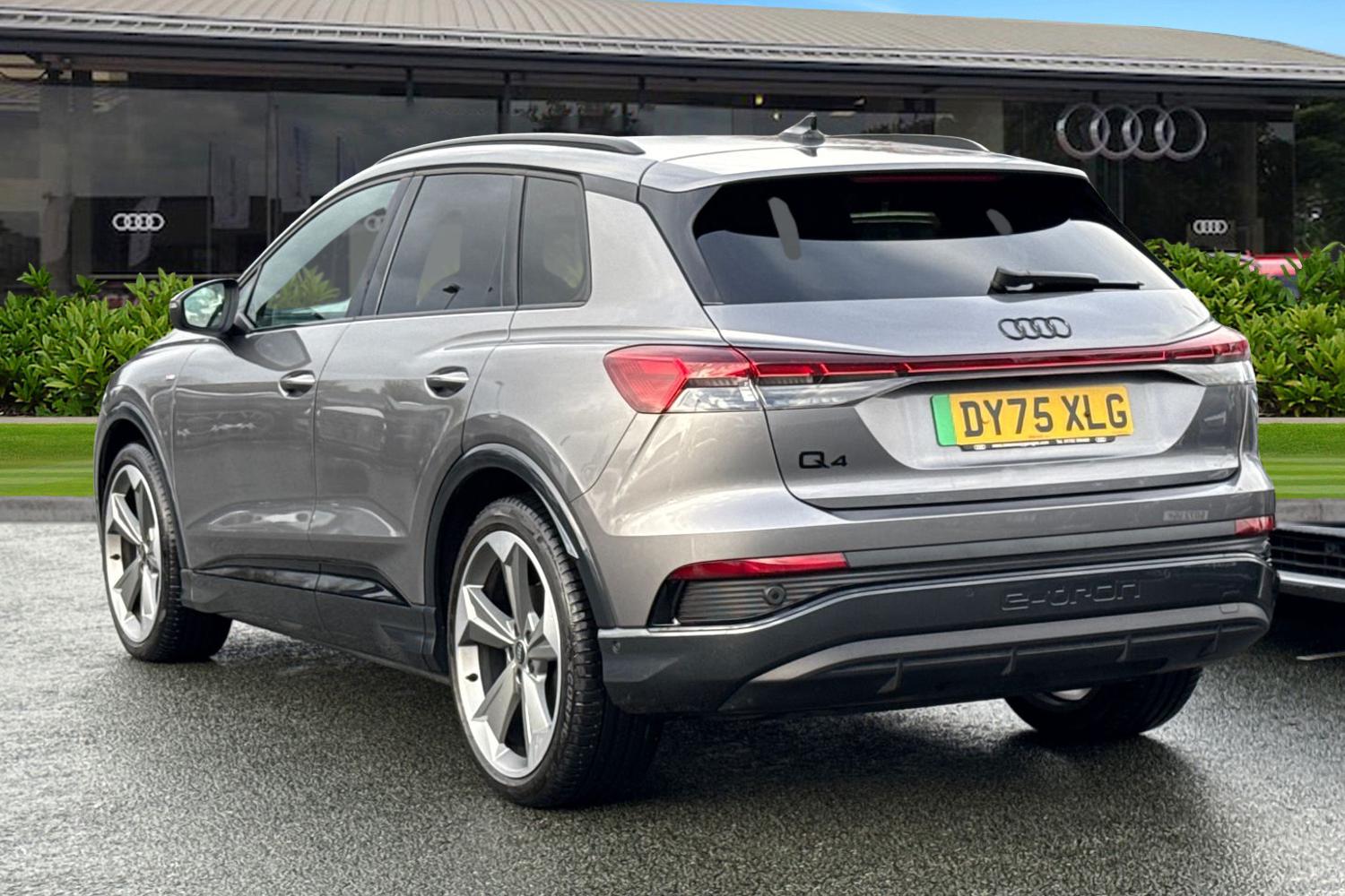 Used Audi Q4 e-tron 2025 for sale - 77172507: Photo 2