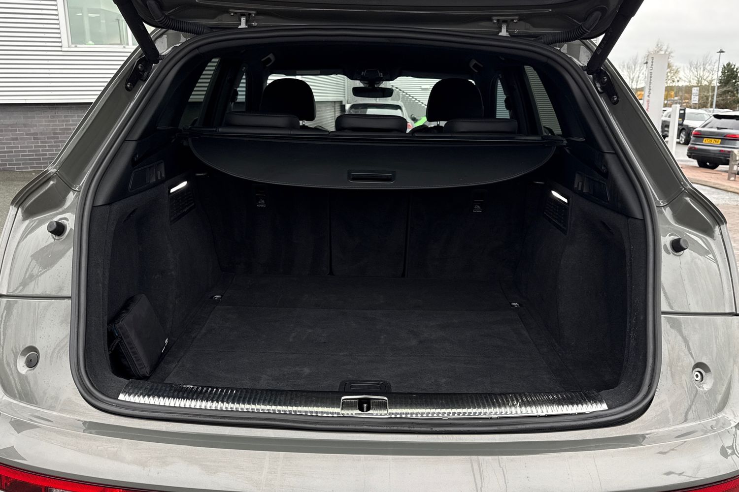 Used Audi Q5 2023 for sale - 76723946: Photo 6