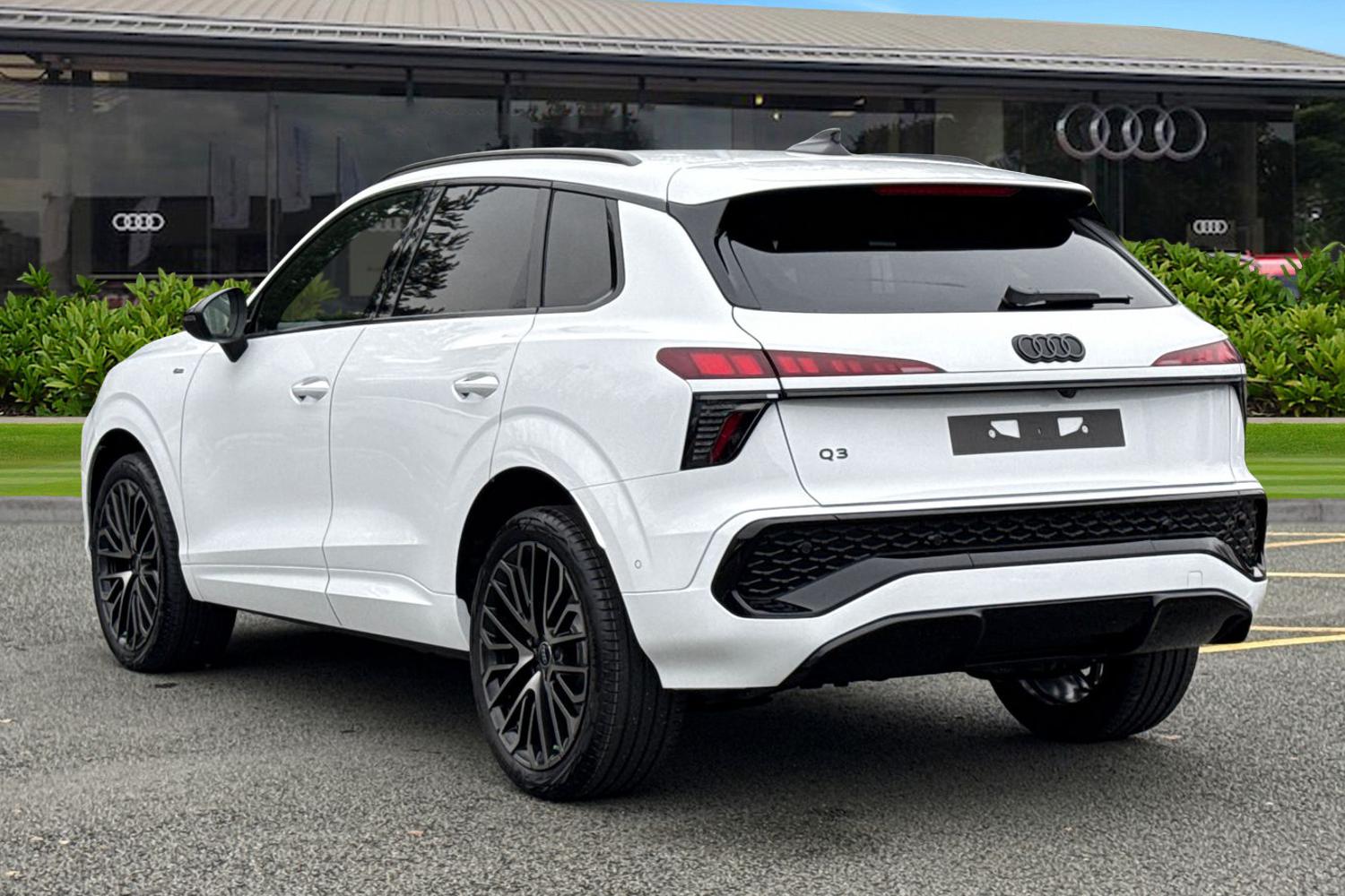 Used Audi Q3 2026 for sale - 77164599: Photo 2