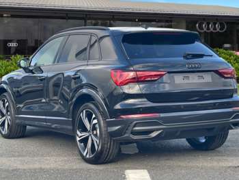 Used Audi Q3 2025 for sale - 74105104: Photo