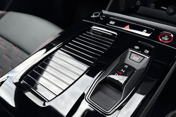 Used Audi S6 e-tron Avant 2025 for sale - 74518404: Photo 19