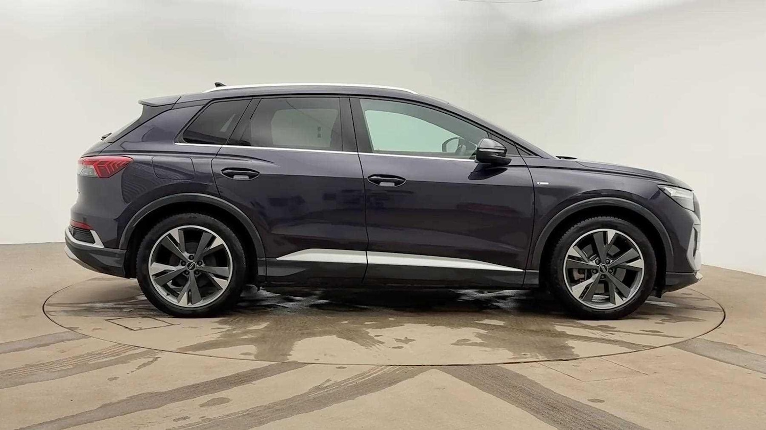 Used Audi Q4 e-tron 2023 for sale - 77520222: Photo 4