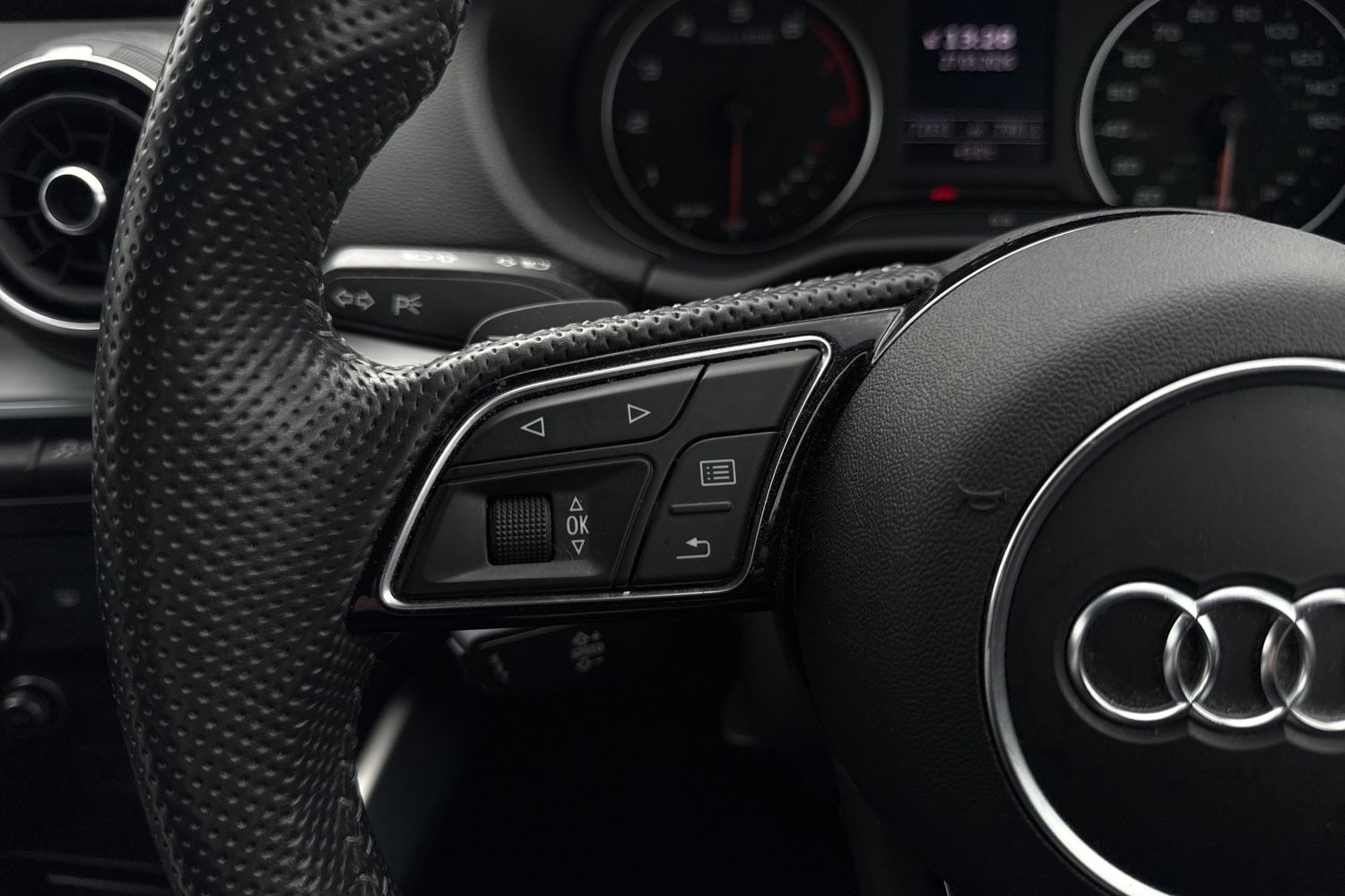 Used Audi Q2 2019 for sale - 78052655: Photo 47