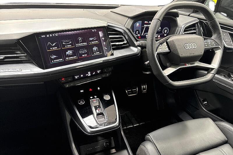 Used Audi Q4 e-tron 2024 for sale - 76171260: Photo 2