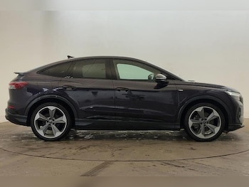 Used Audi Q4 e-tron 2024 for sale - 76171260: Photo 4