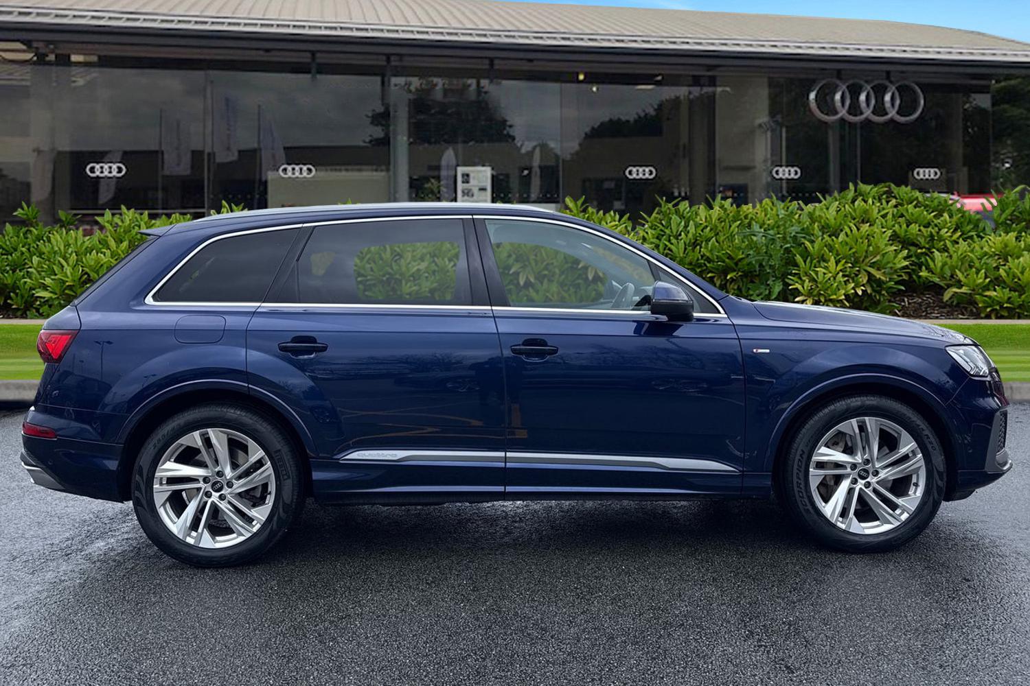Used Audi Q7 2023 for sale - 77308727: Photo 3