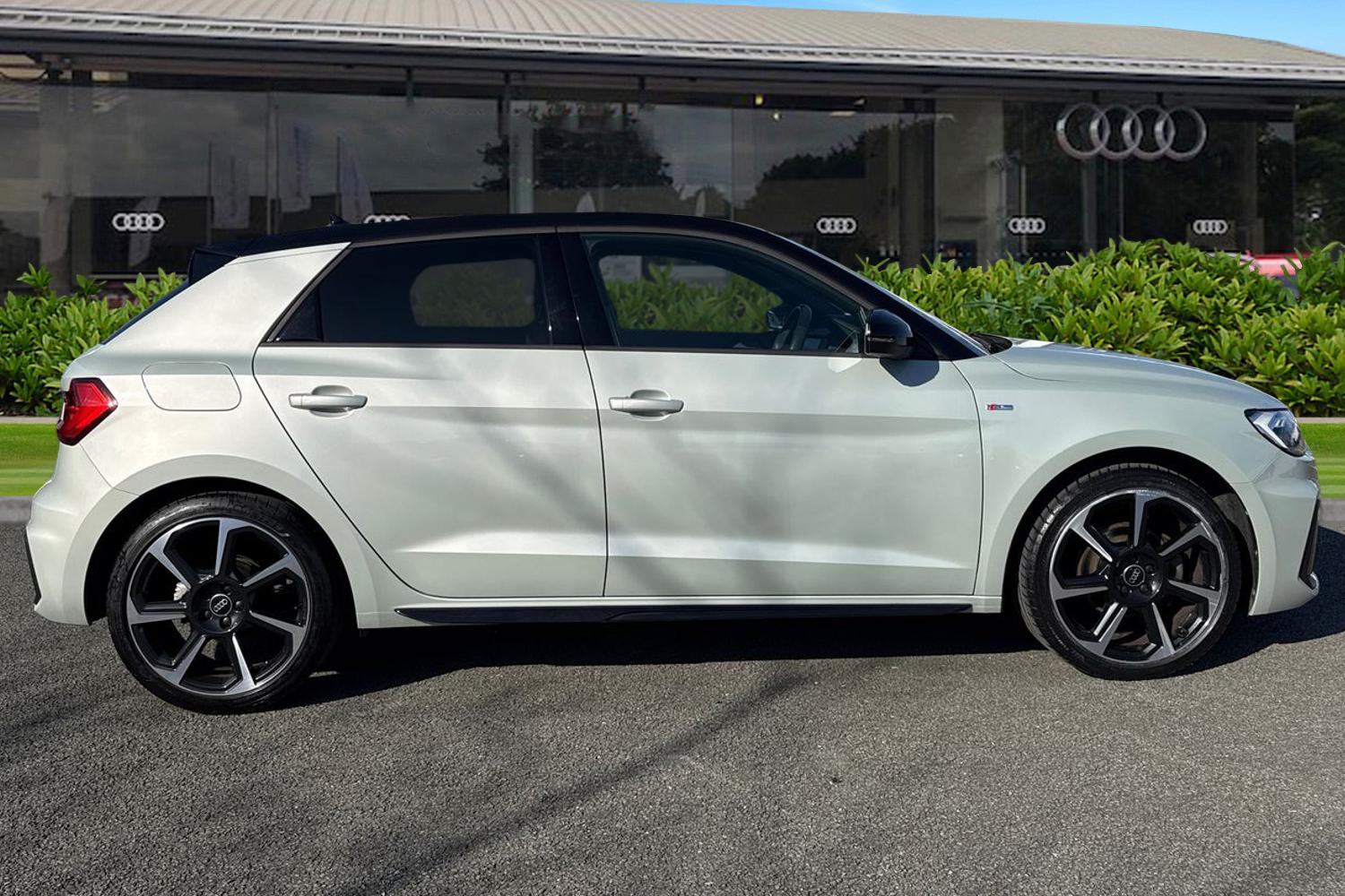 Used Audi A1 2023 for sale - 77943680: Photo 3