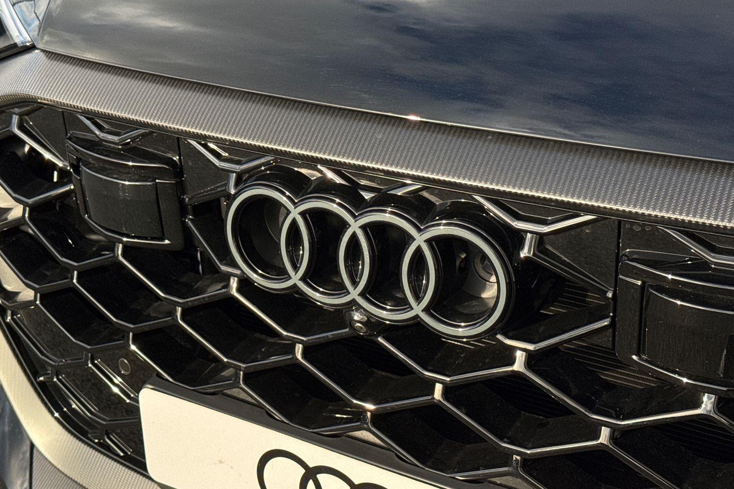 Used Audi RS Q8 2026 for sale - 76767840: Photo 24