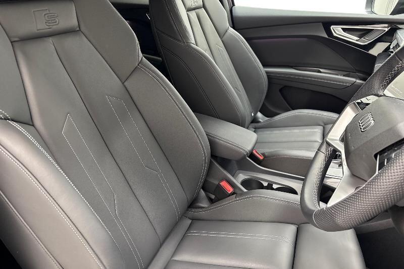 Used Audi Q4 e-tron 2024 for sale - 76353200: Photo 11