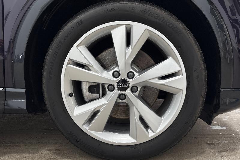 Used Audi Q4 e-tron 2024 for sale - 76353200: Photo 6