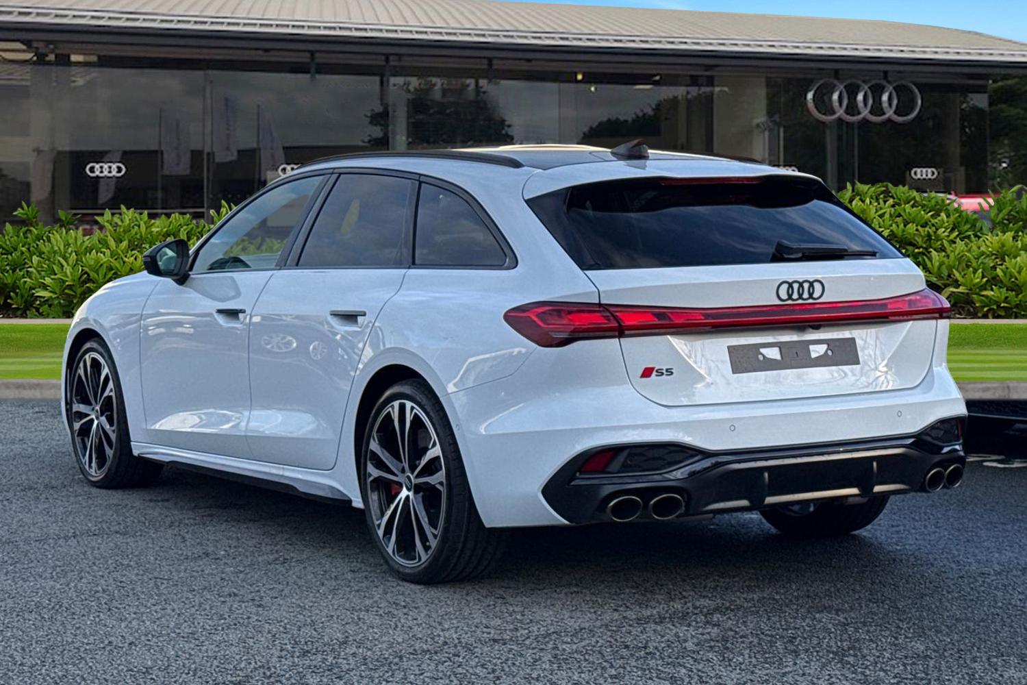 Used Audi S5 Avant 2026 for sale - 77686917: Photo 2