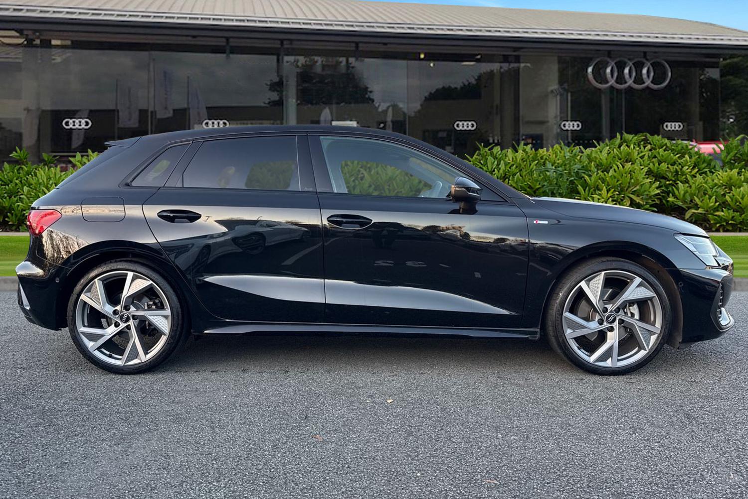 Used Audi A3 2025 for sale - 76610955: Photo 3