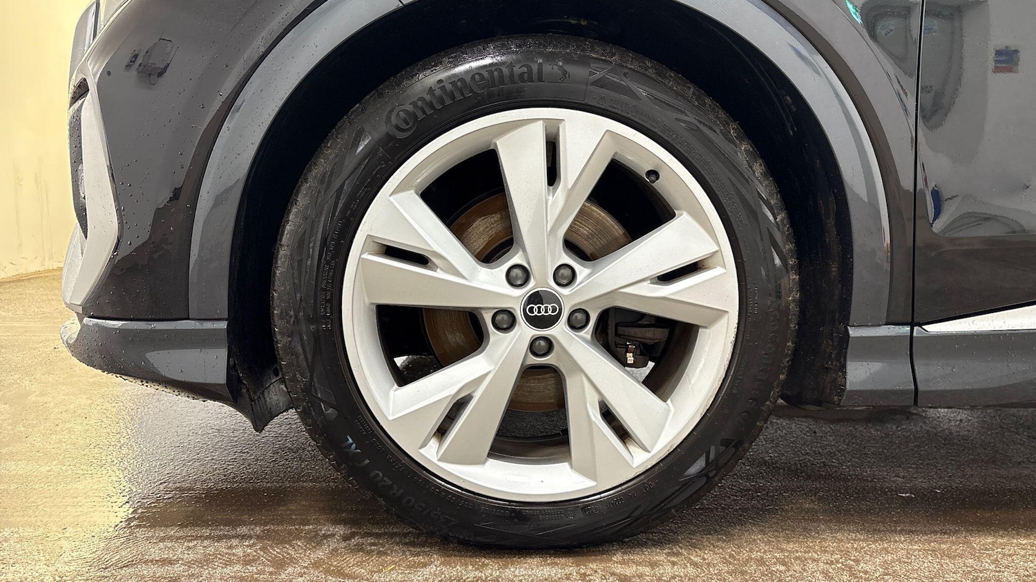 Used Audi Q4 e-tron 2021 for sale - 77520282: Photo 5