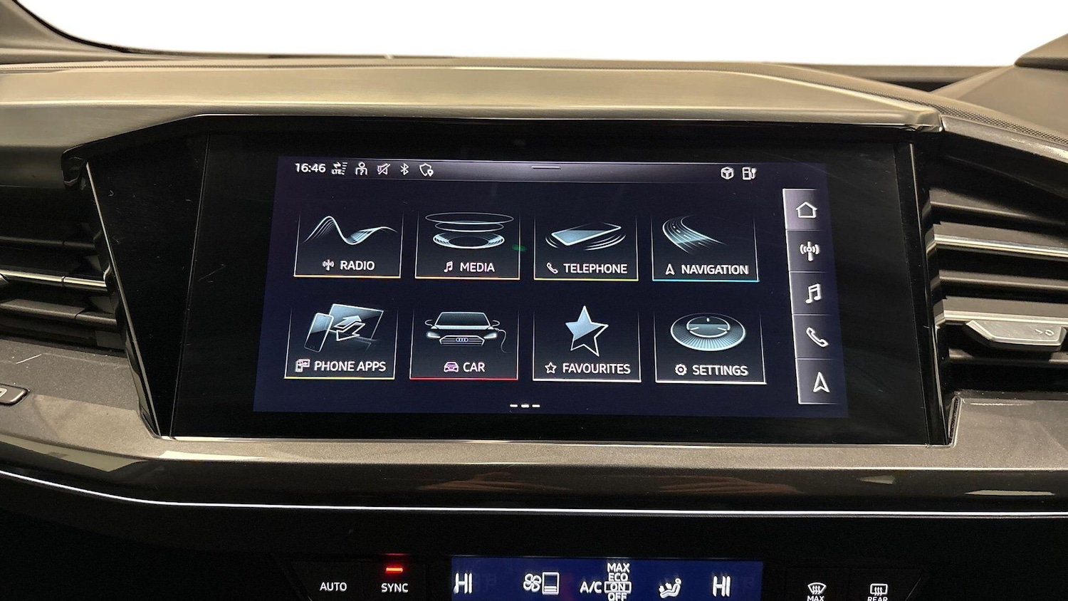 Used Audi Q4 e-tron 2021 for sale - 77520282: Photo 8