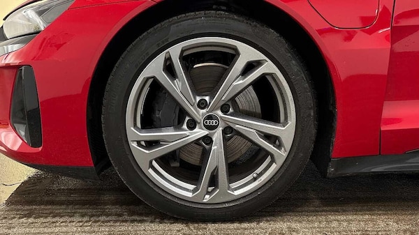 Used Audi e-tron GT 2023 for sale - 76274555: Photo 5