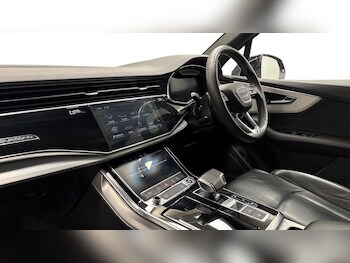 Used Audi Q7 2023 for sale - 78422123: Photo