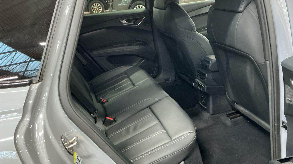 Used Audi Q4 e-tron 2023 for sale - 78210832: Photo 8