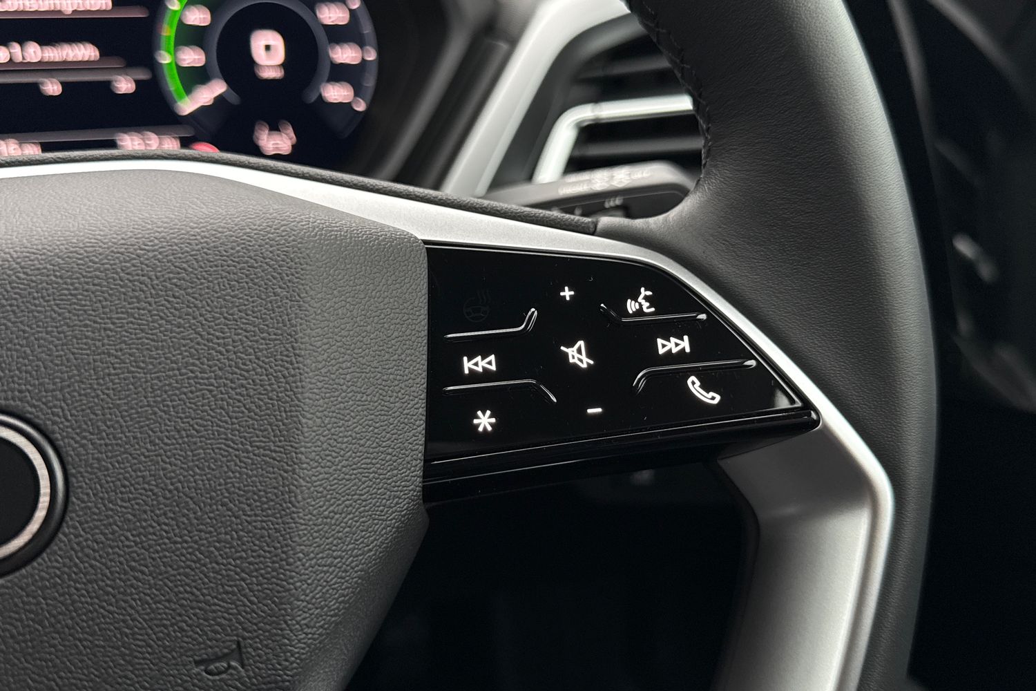 Used Audi Q4 e-tron 2025 for sale - 76896132: Photo 52