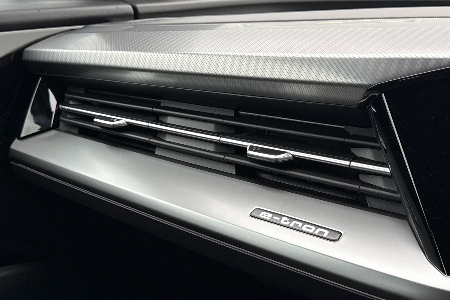 Used Audi Q4 e-tron 2025 for sale - 76896132: Photo 54