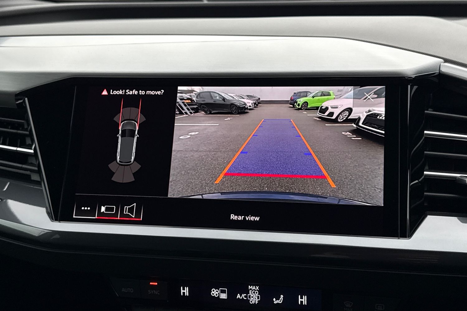 Used Audi Q4 e-tron 2026 for sale - 77059324: Photo 33