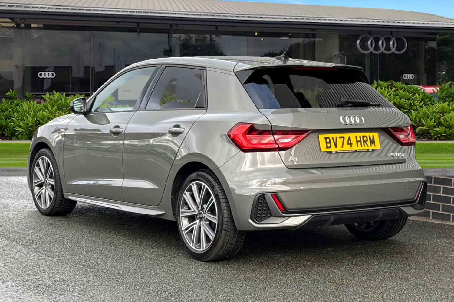 Used Audi A1 2024 for sale - 76368724: Photo 2