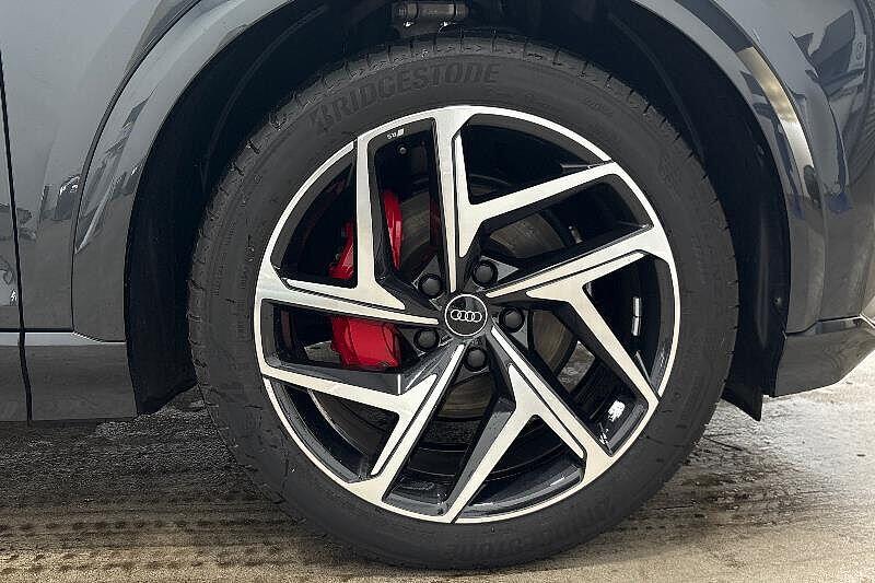 Used Audi Q6 e-tron 2024 for sale - 76171233: Photo 5