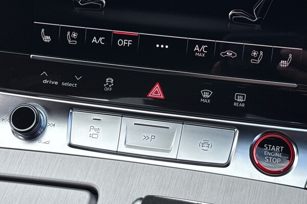 Used Audi RS6 Avant 2025 for sale - 75785984: Photo 56