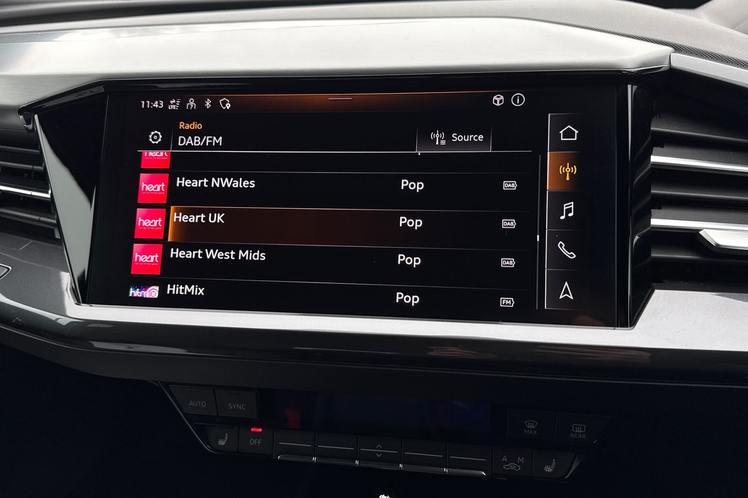 Used Audi Q4 e-tron 2023 for sale - 77443975: Photo 37