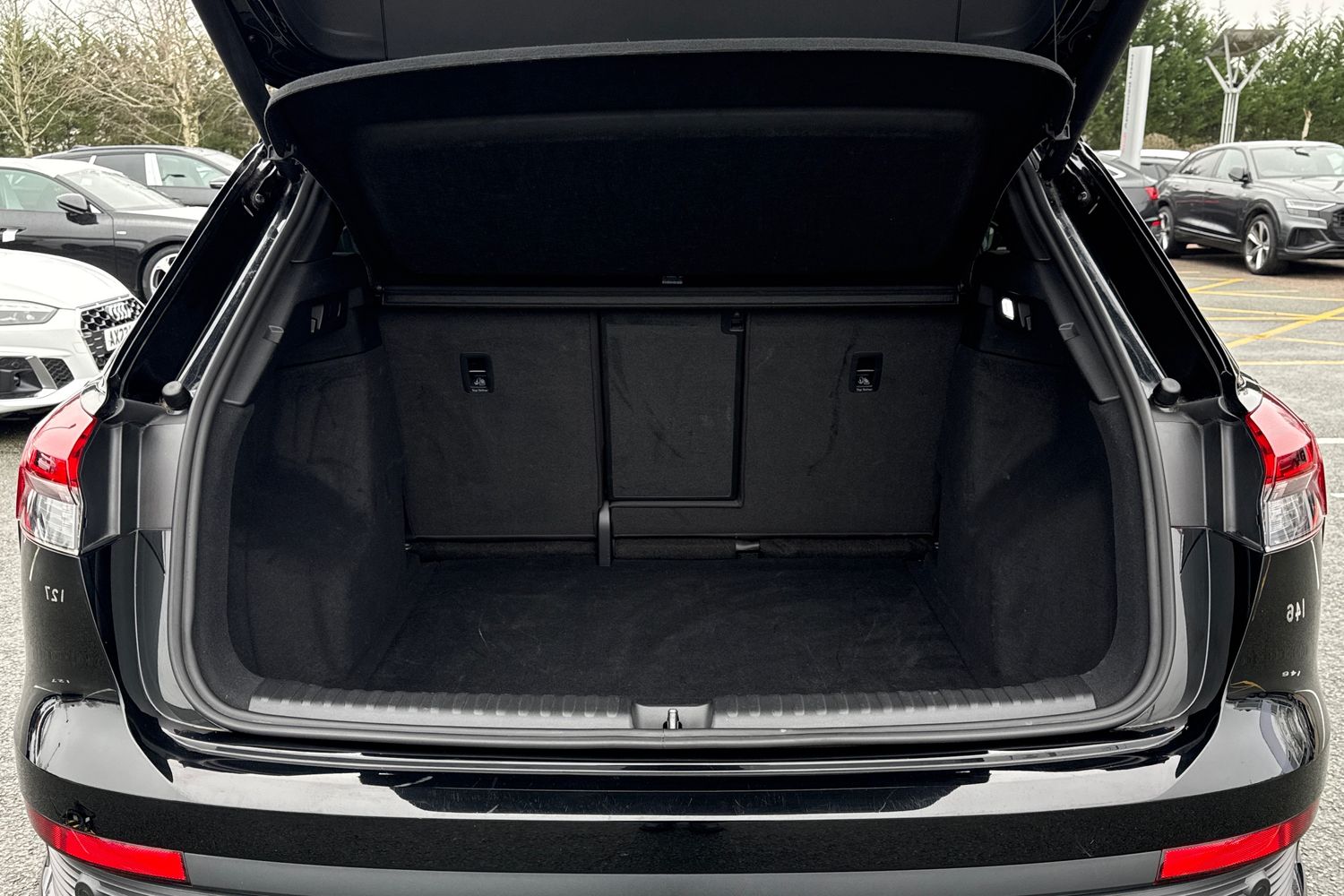 Used Audi Q4 e-tron 2023 for sale - 77443975: Photo 7