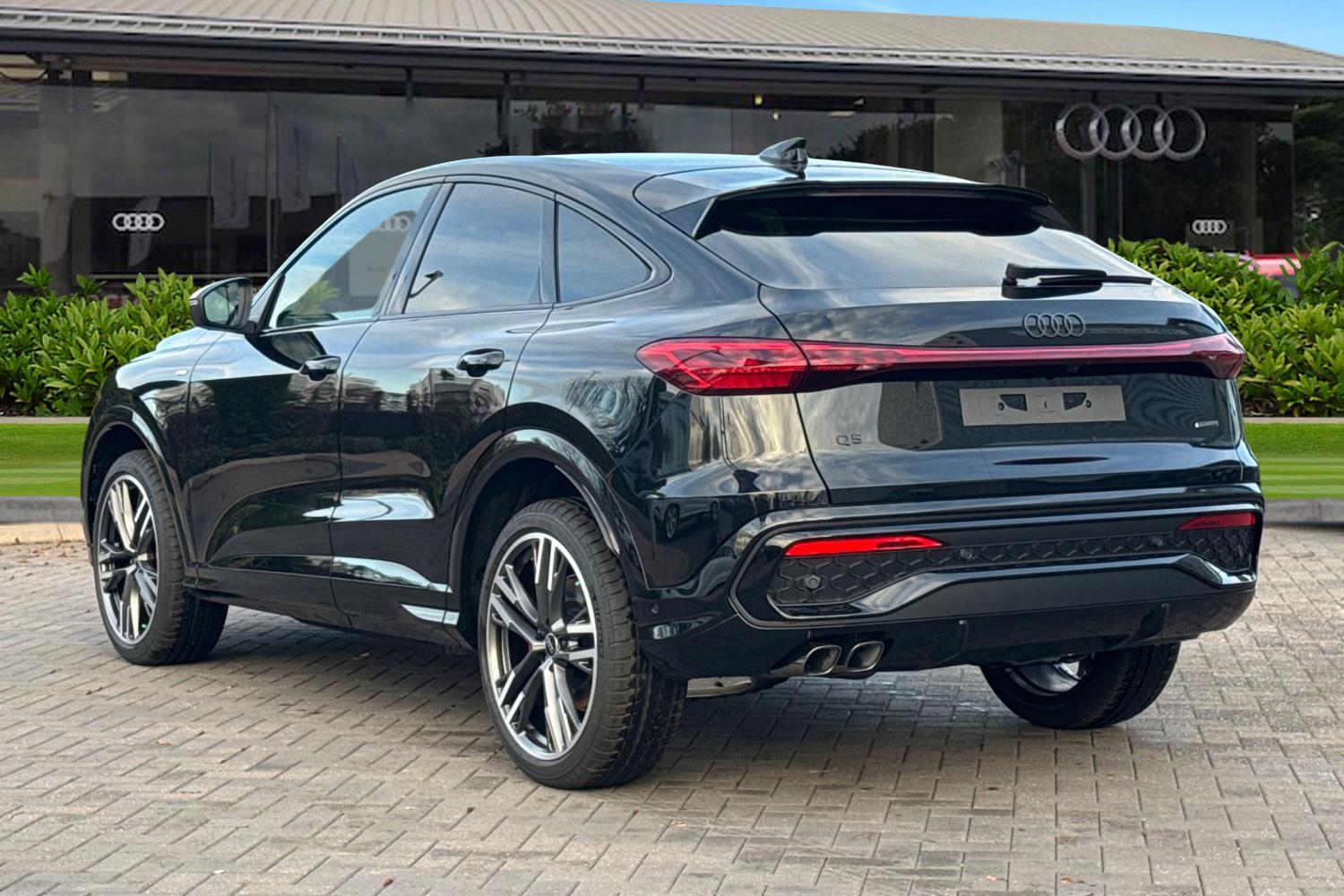 Used Audi Q5 2025 for sale - 76758388: Photo 2