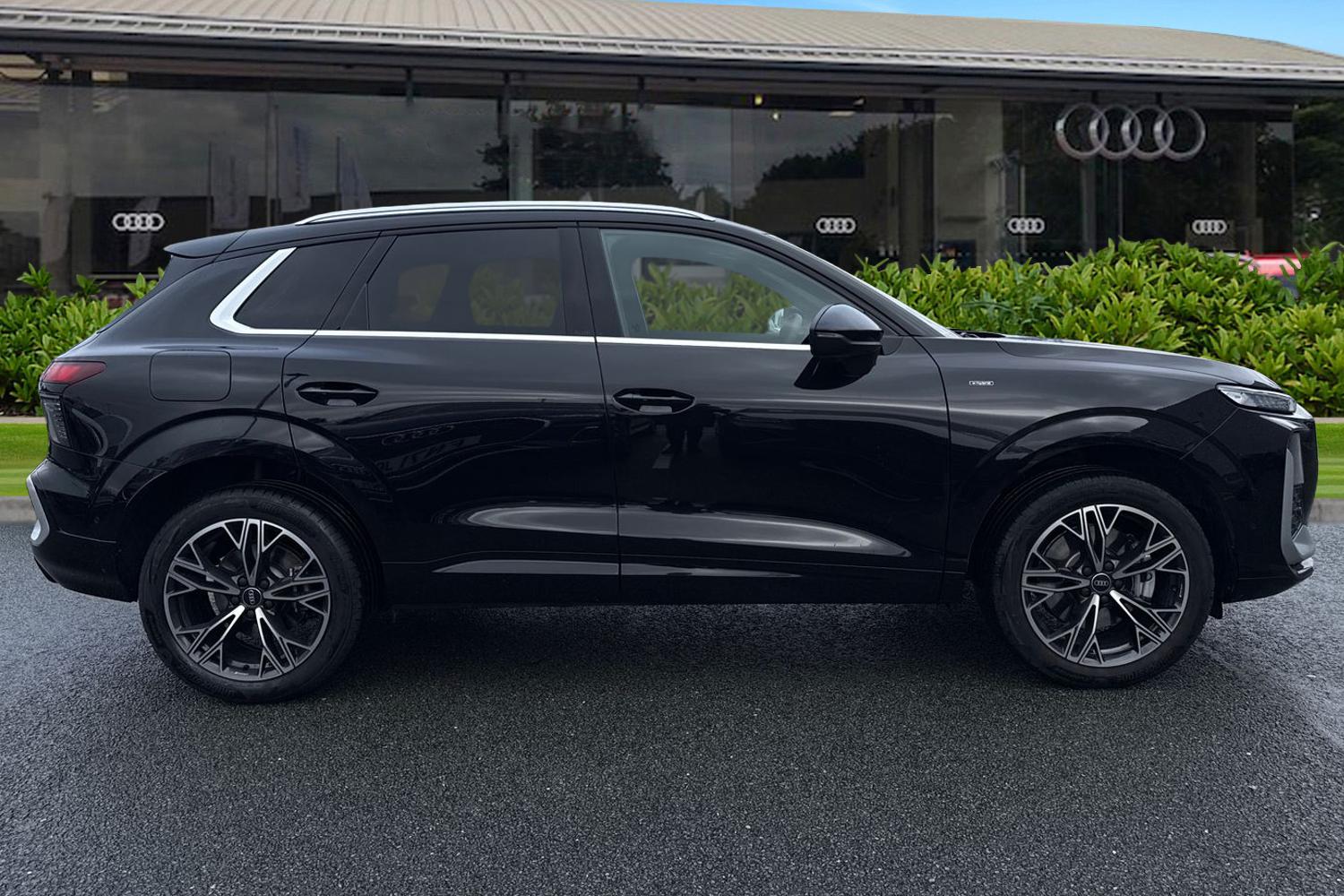 Used Audi Q3 2025 for sale - 77535460: Photo 3