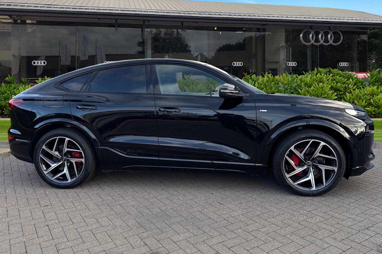 Used Audi Q6 e-tron 2025 for sale - 76896150: Photo 3