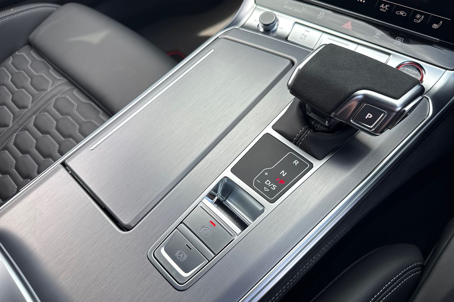 Used Audi RS6 Avant 2025 for sale - 76685750: Photo 19