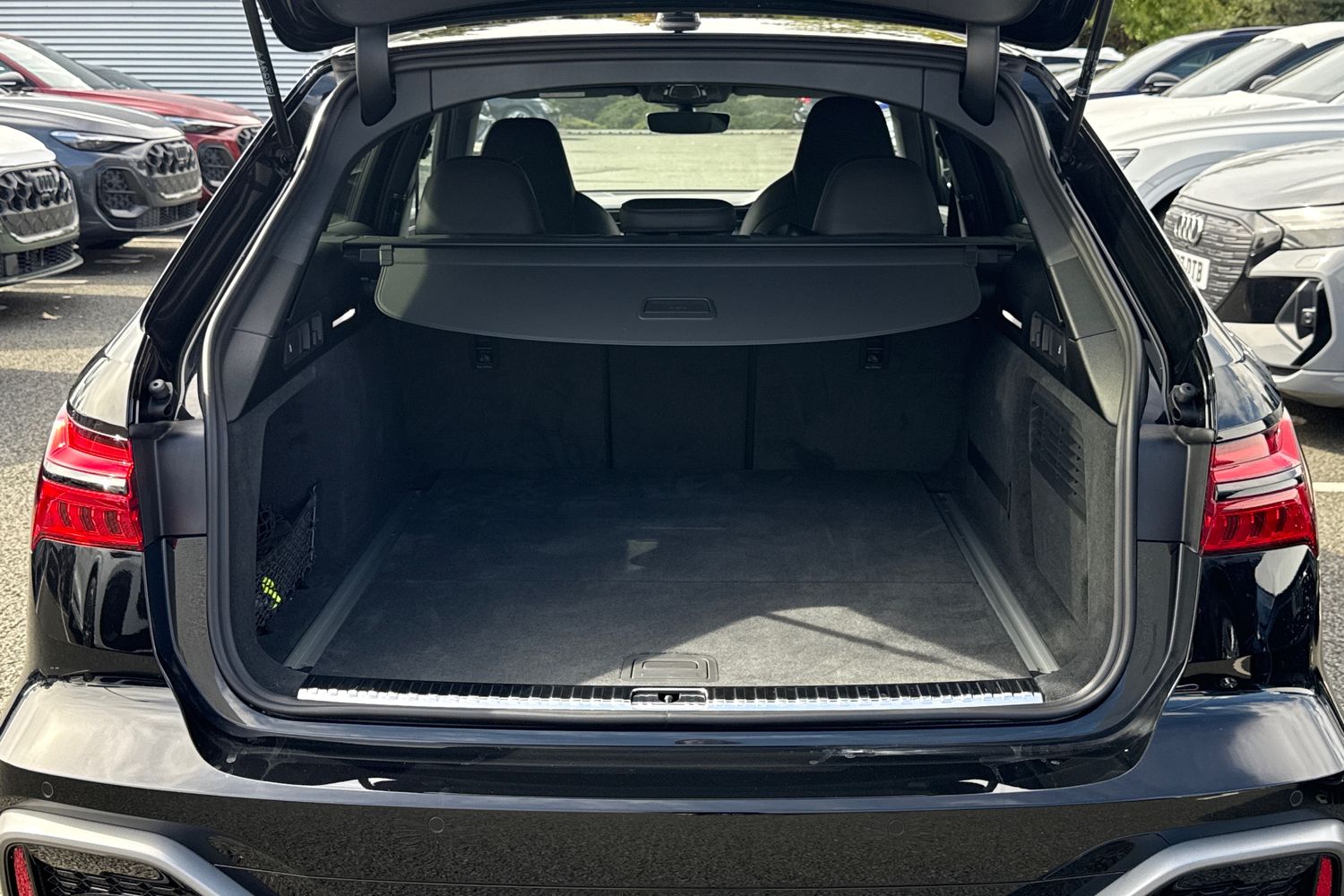 Used Audi RS6 Avant 2025 for sale - 76685750: Photo 9