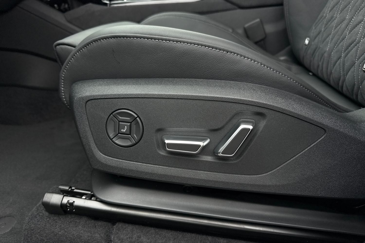 Used Audi Q6 e-tron 2026 for sale - 77287047: Photo 43