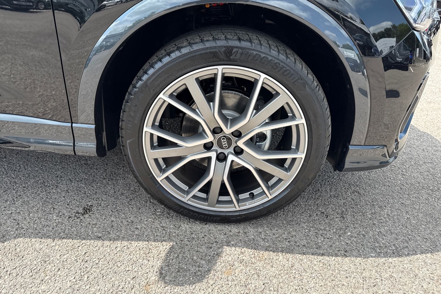 Used Audi Q3 2025 for sale - 76017582: Photo 9