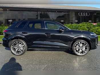 Used Audi Q3 2025 for sale - 76929344: Photo