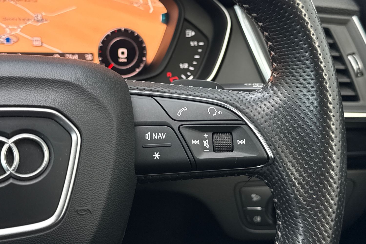 Used Audi Q5 2020 for sale - 76411744: Photo 38