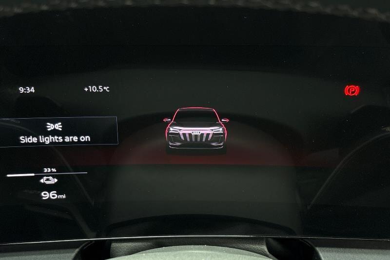 Used Audi Q6 e-tron 2024 for sale - 76171235: Photo 11