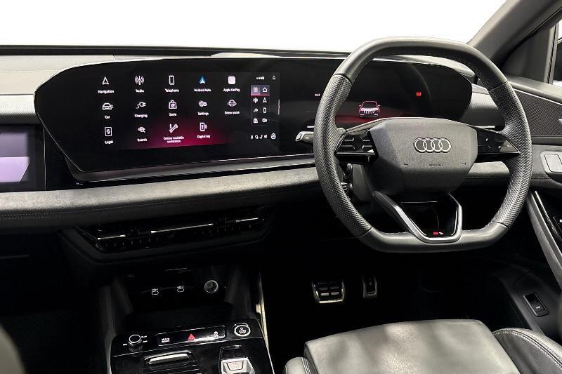 Used Audi Q6 e-tron 2024 for sale - 76171235: Photo 2