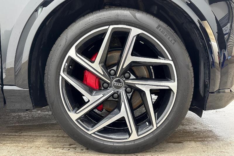 Used Audi Q6 e-tron 2024 for sale - 76171235: Photo 5
